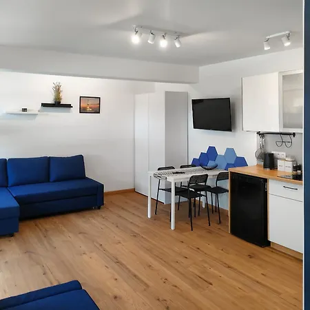 アパート Luna Port W Rowach ロビ