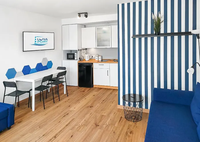 Luna Port W Rowach *